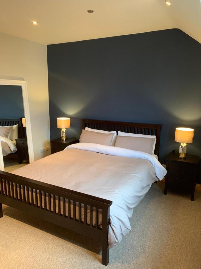 Feather Bed 3 Bedroom House キンセール エクステリア 写真
